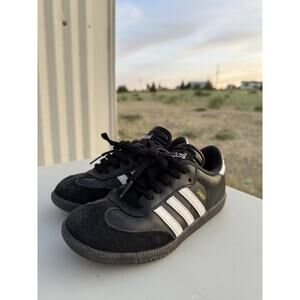 Adidas Samba Youth Size 2 – Classic Black White Gum Indoor Soccer Shoes